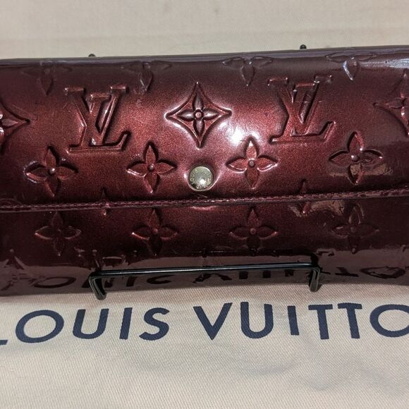 Louis Vuitton Burgundy Embossed Clutch with Chain - Picture 1 of 12